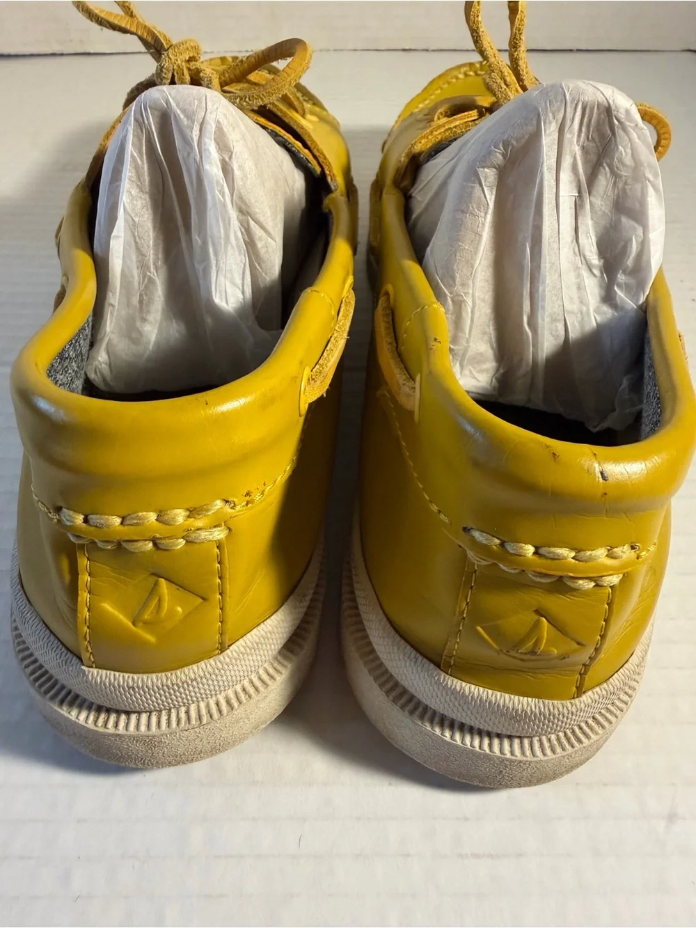 Sperry Men's Yellow Leather Upper Rawhide Laces Boat Shoes 10